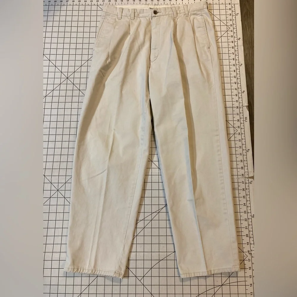 Banana Republic‎ Men’s Size 34/30 Beige Chino Pants